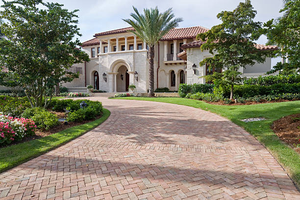 Best Driveway Pavers Near Me  in Louisburg, KS